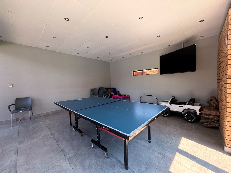 To Let commercial Property for Rent in Irene Park North West